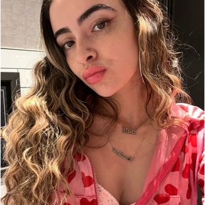 Meet your Posher, Brooklyne